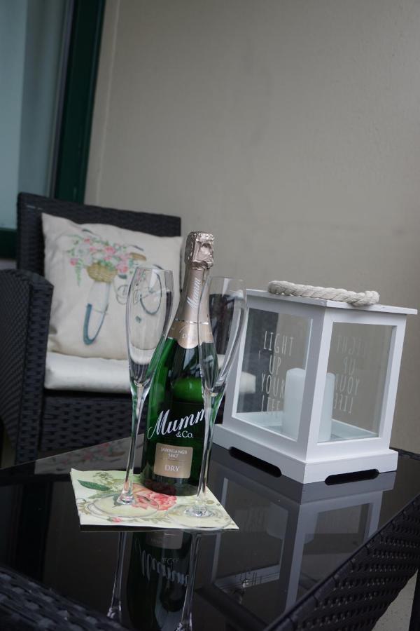 סנט פטר-אורדינג Grosszuegiges Apartment In Strandnaehe Im Herzen St. Peter-Ordings מראה חיצוני תמונה